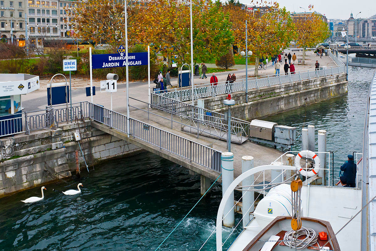Débarcadère CGN au Jardin Anglais vue du bateau