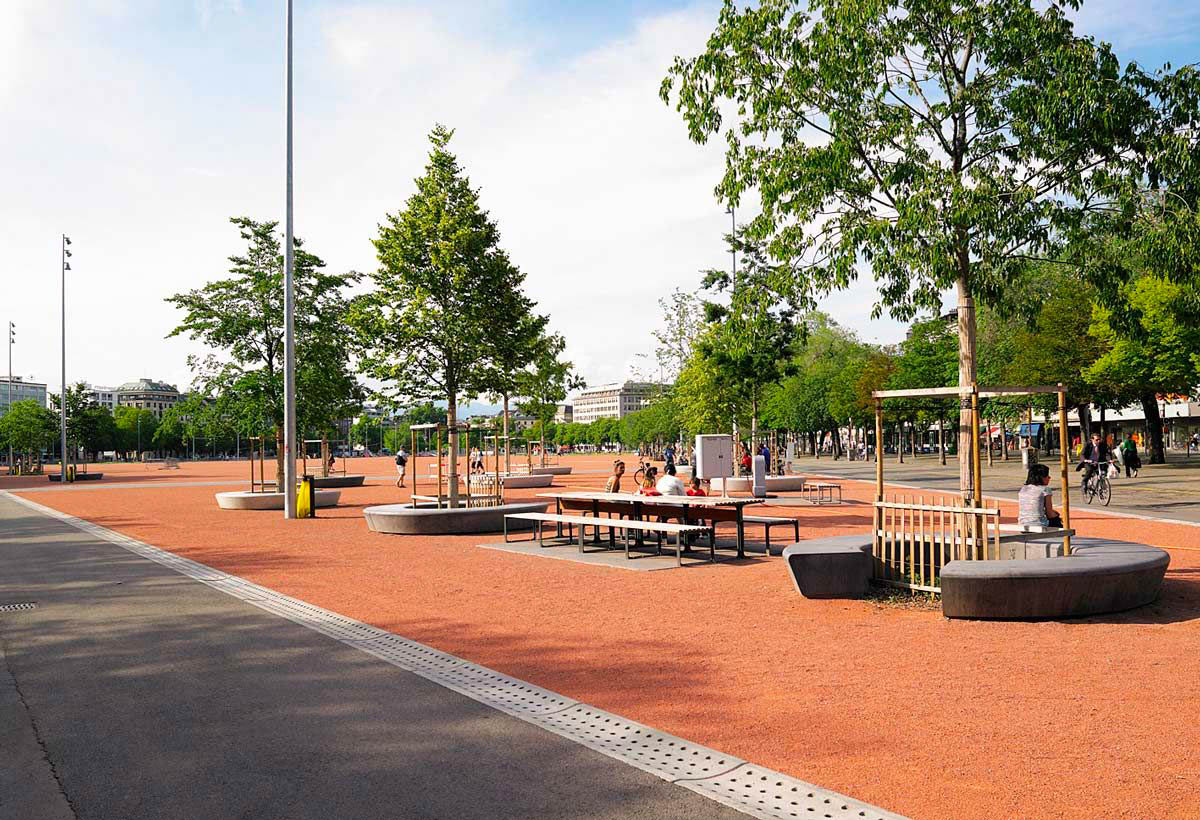 Bancs et tables de la plaine de Plainpalais